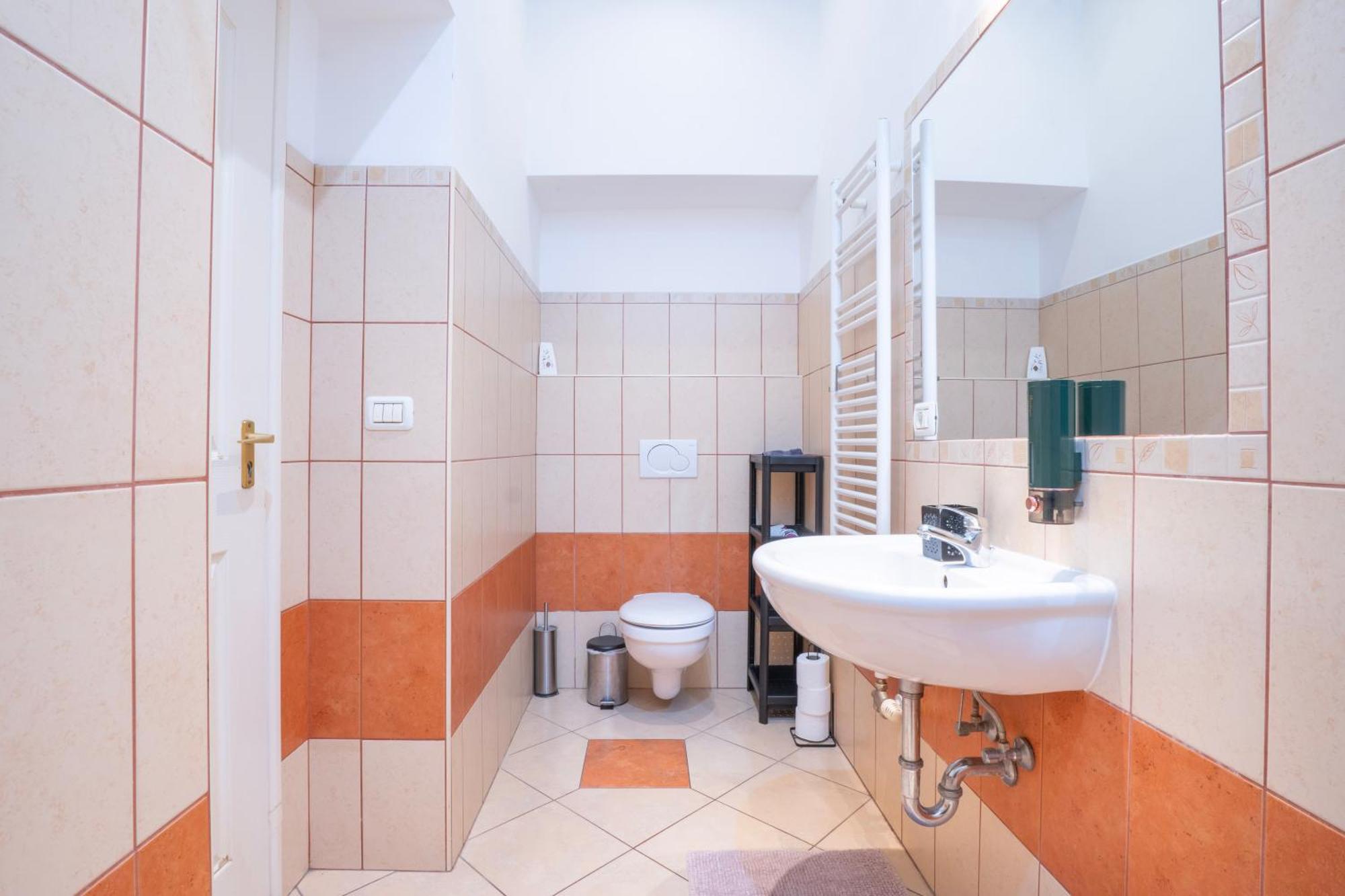 Cedar Inn Budapest - Palace District 외부 사진